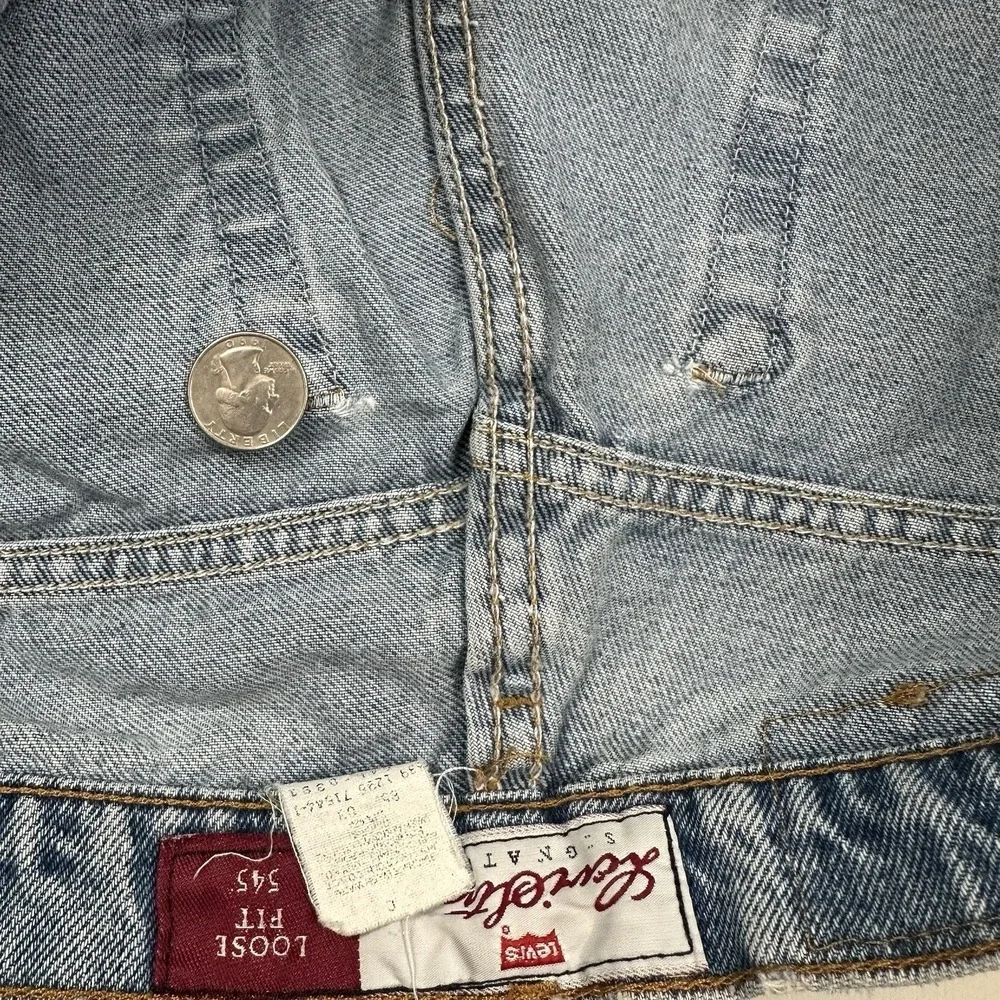 VTG Levi's 545 Loose Fit Jeans Men Fits 36x32 Blue‎ Brown Tab 90s Light Wash USA